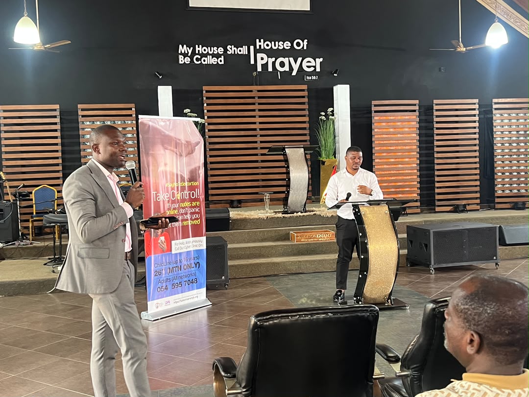 Speaker and participant during the Tech4Christ training session.